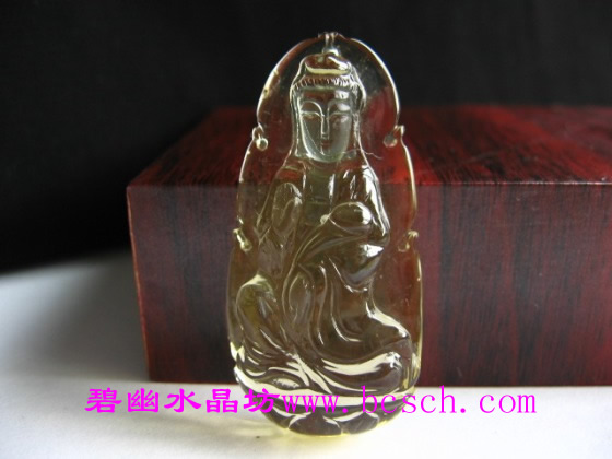 精雕磨砂黃水晶觀音