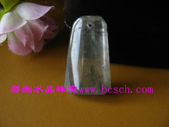 綠發(fā)晶吊墜
